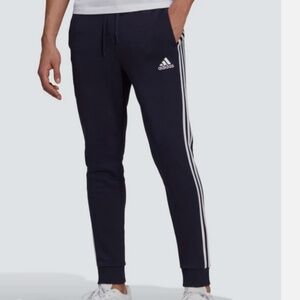 Adidas essentials 3 stripesTapered Joggers Pants Boys Size L 14/16